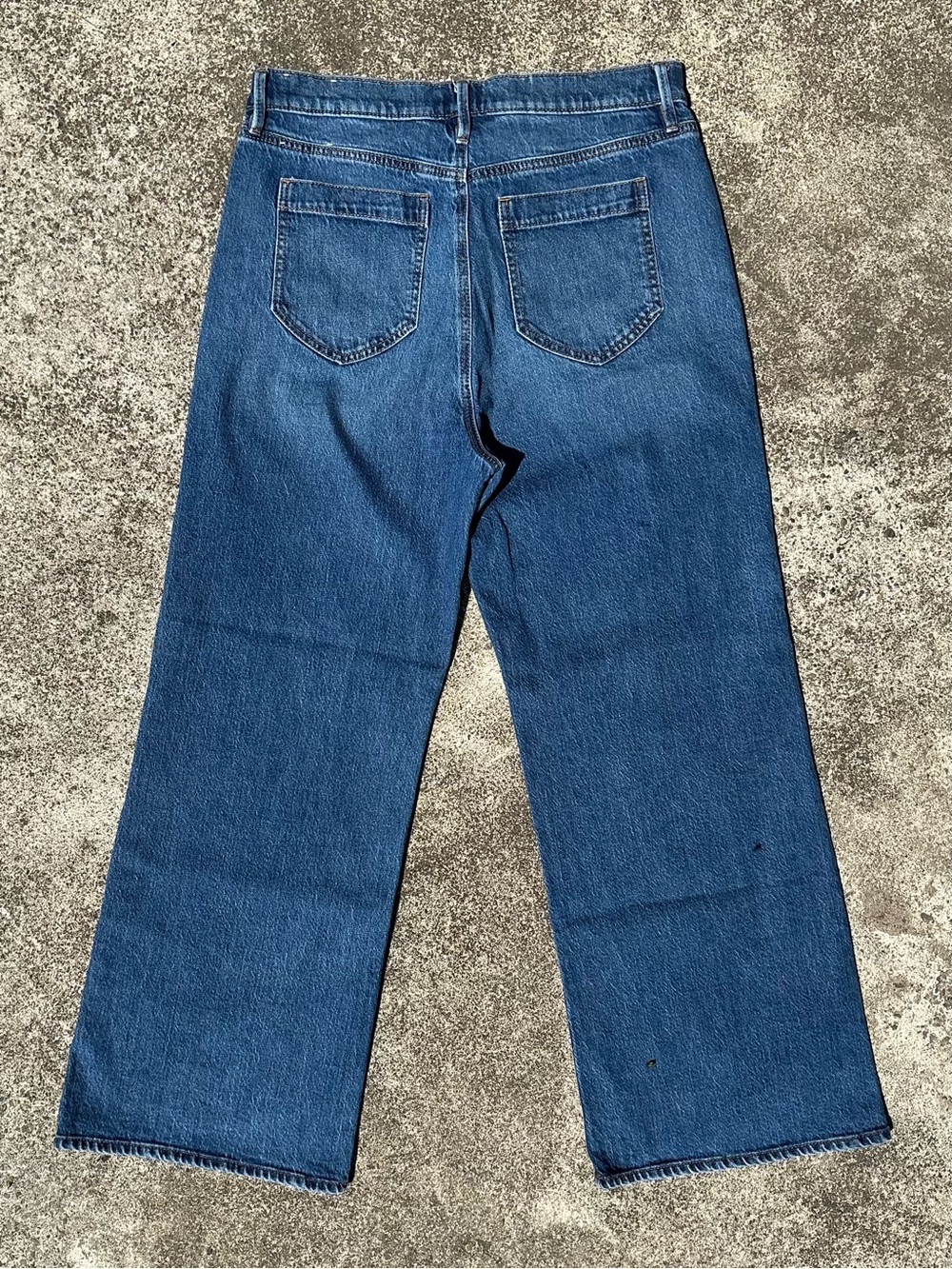 Ann Taylor Medium Blue Denim Jeans with Contrast Stitching Size 12 - Picture 2 of 4